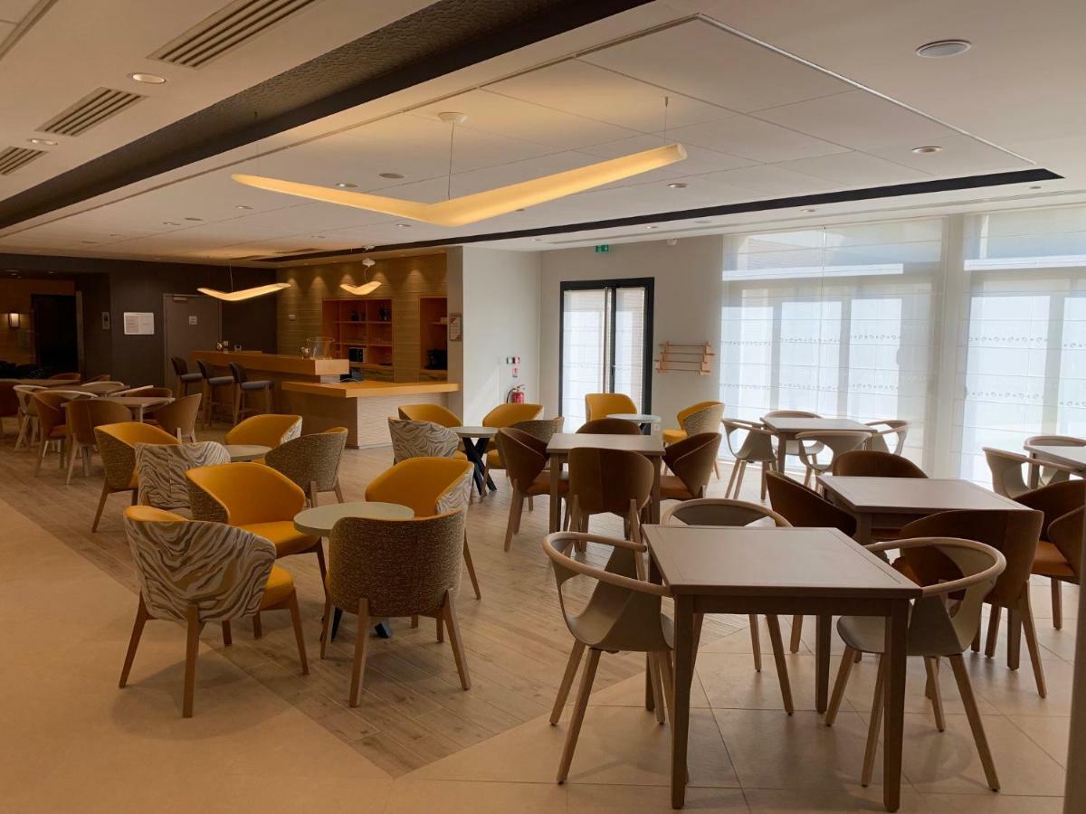 Residence Services Seniors Domitys - Les Safrans Dives-sur-Mer Exterior foto